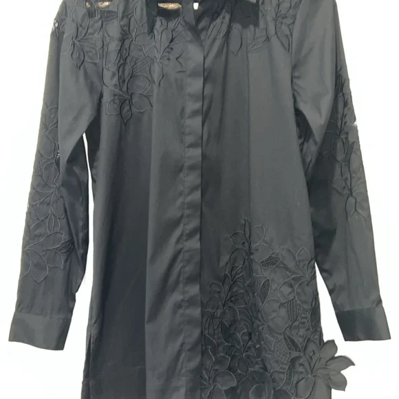Chico's Black Floral Embroidered Women’s Shirt NWT - Picture 2 of 6